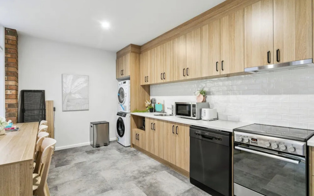 Cozy Stays - Private Rooms