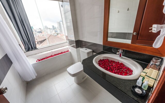 Le Mont Hotel