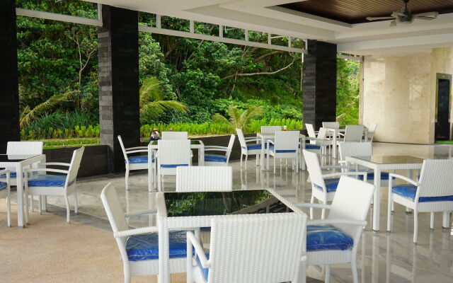 Bintan Pearl Beach Resort