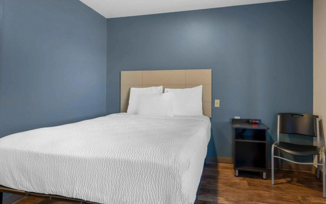 Extended Stay America Select Suites - Orlando - South
