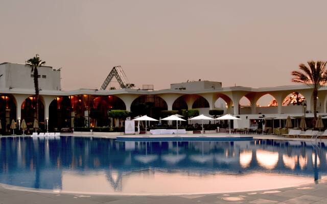 Pyramids Park Resort Cairo