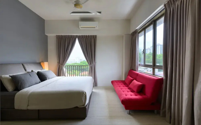 2 Bedrooms Apartment By The Sea