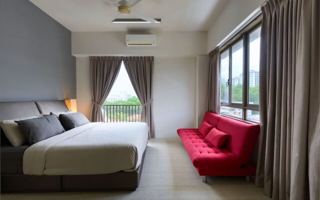 2 Bedrooms Apartment By The Sea