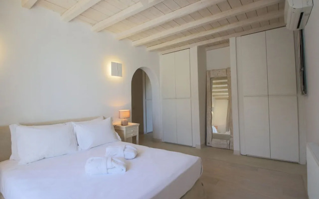 Bluewave Villa