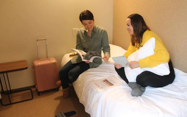 Wild Cherry Blossom Hostel Tokyo Koganei