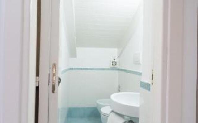 LUIMAR Holiday House