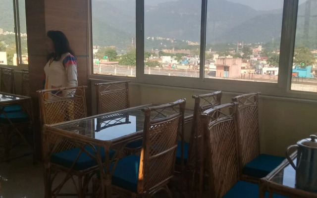 Hotel Narayan inn (Unit of Butola Hotels)