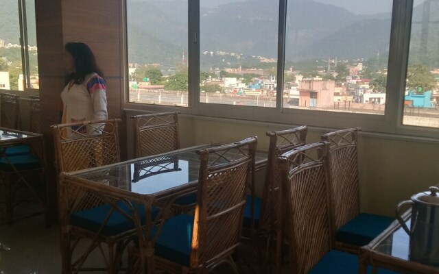 Hotel Narayan inn (Unit of Butola Hotels)