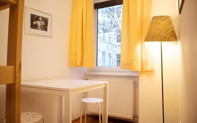 Comfortable 3BR shared Apart. - Suitable For Long Stays