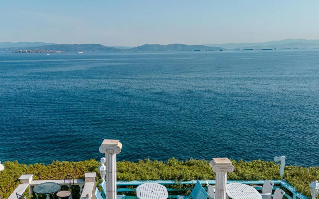 Mistral Apartments Aegina