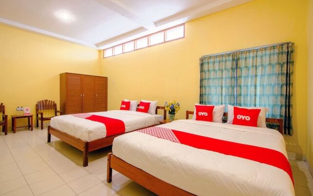 Oyo 1602 Trim Tiga Hotel