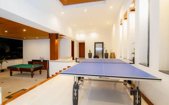 Seaview Villa In Hilltop Estate - VYS1