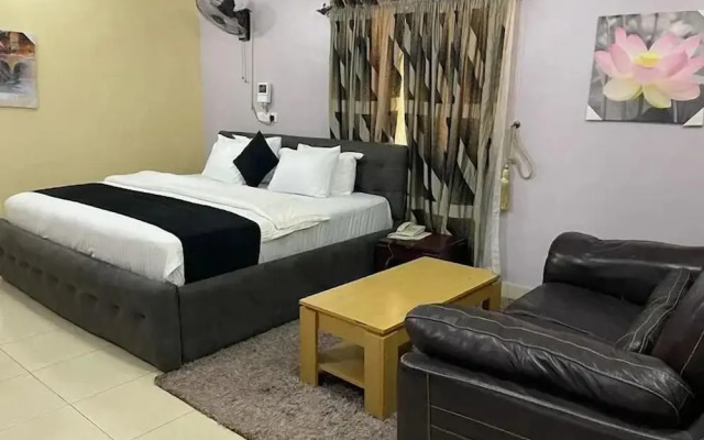 The Harmony Oasis Hotel and Suites