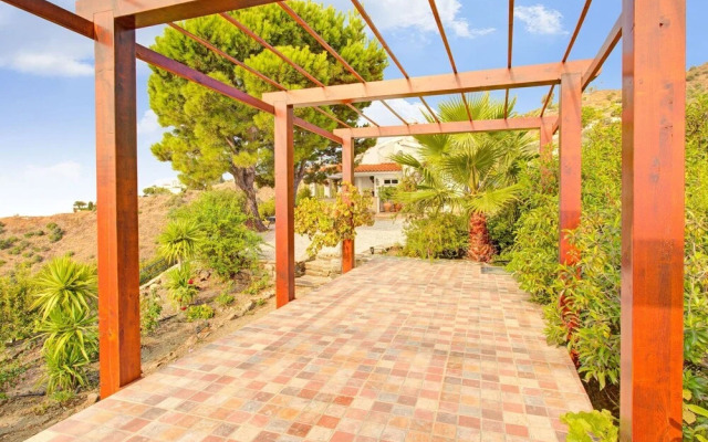 Serene Holiday Home in Sayalonga With Private Pool