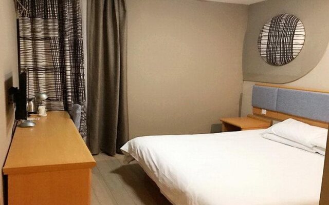 Home Inn Taicang Shanghai East Road