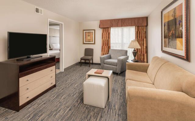 Homewood Suites by Hilton Chicago - Schaumburg