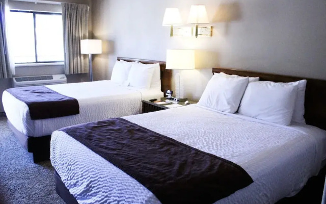 Whispering Sands Motel