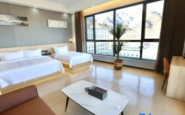 Rujia Huayi Selected Hotel (Qianxi Xihuan Road Branch)