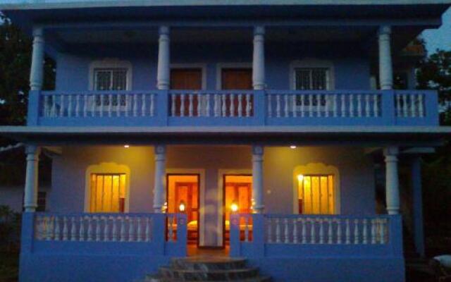 Avalon Inn