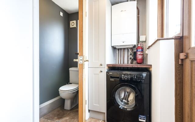 Field View - 3 Bedroom Holiday Home