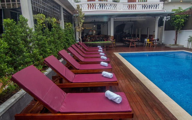 Poolside Villa - Hostel