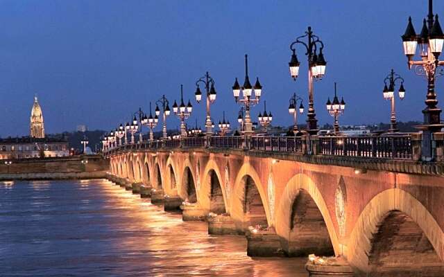 B&B Bordeaux Saint Michel
