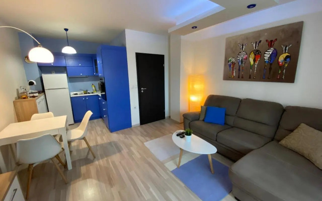 Modern & Central 1BR Apartment with lovely terrace