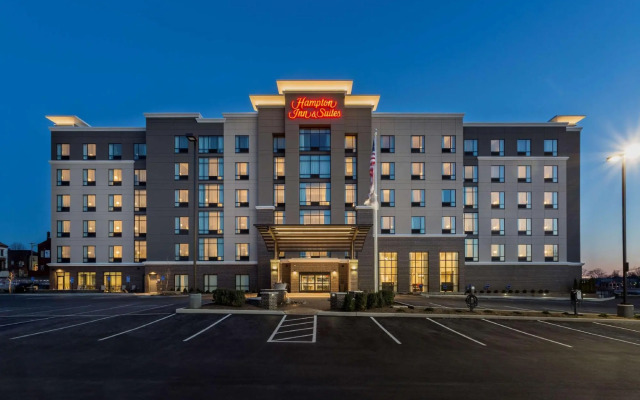 Hampton Inn & Suites Newport/Cincinnati