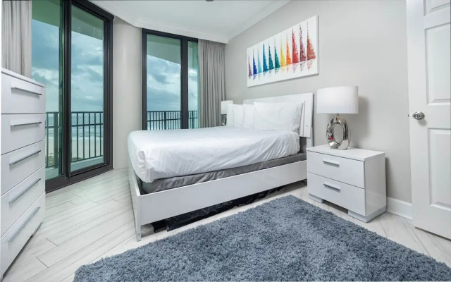 Phoenix Ix 608 3 Bedroom Condo