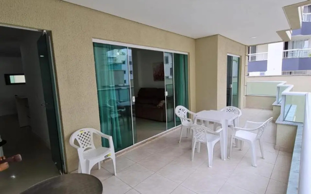 141 - Apto com vista mar, apenas a 50m da praia!