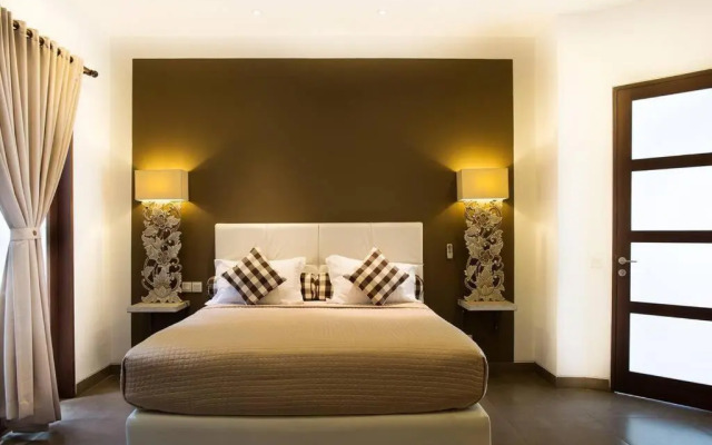 Villa Coklat 3Bdr. Drupadi Seminyak