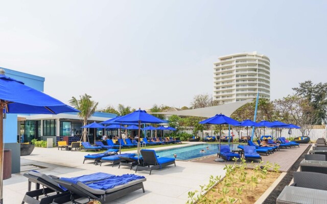 Lux Contemporary Condo By Favstay