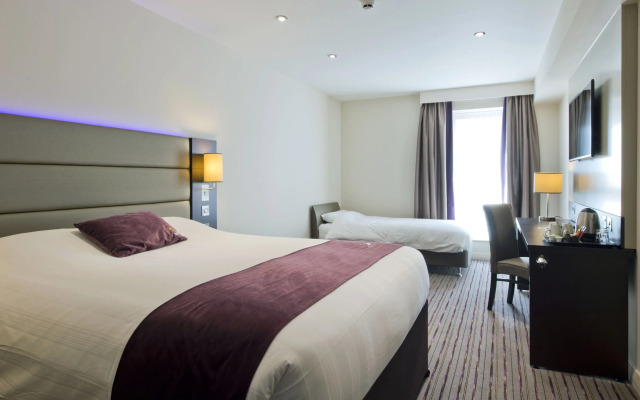Premier inn Southwark Borough High St