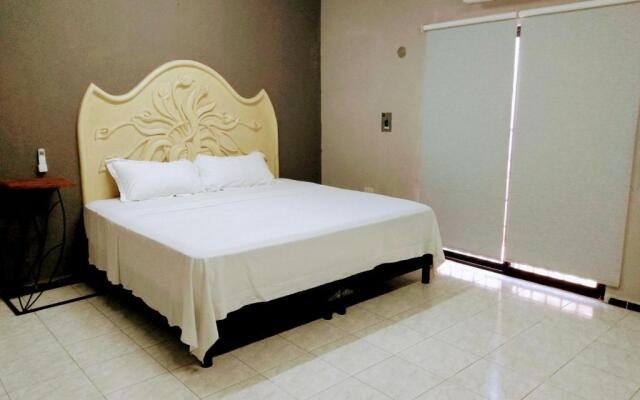 Casa Ixchel 450m to Downtown, Wifi, Hot water, AC