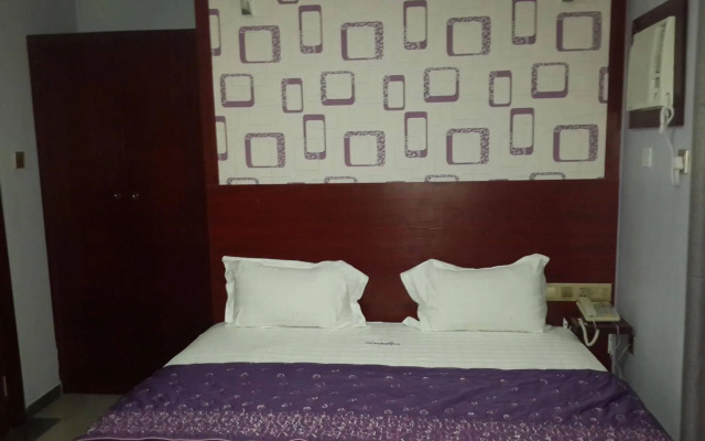 GrandVenice Hotel and Suites