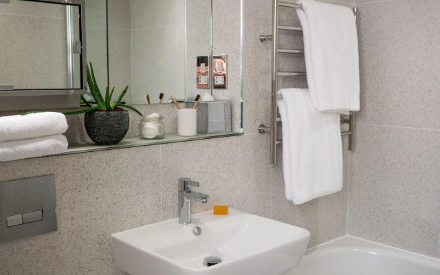 Q Square by Supercity Aparthotels