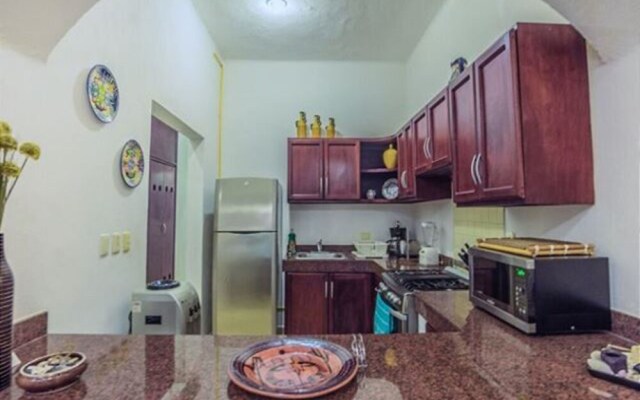 Magic, 1 block from Mamitas Beach by Tripintravel