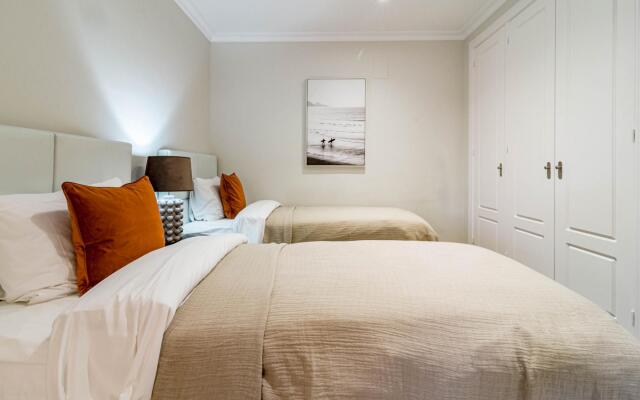 SAA3- Spacious apartment close to beach