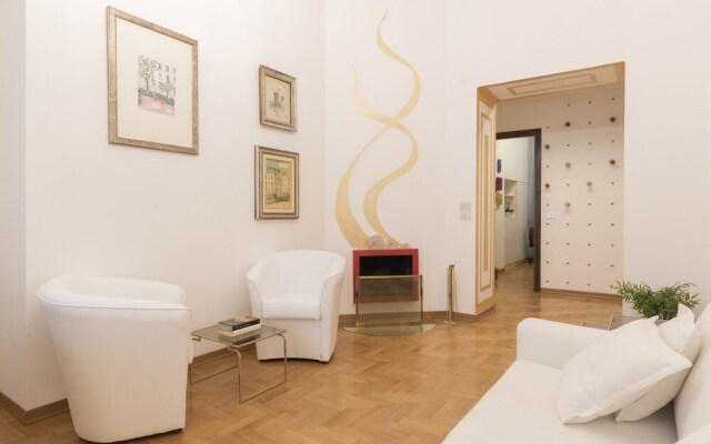 Elegant and Spacious 6 Guests Flat Near Vatican