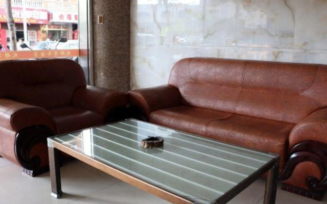 Fengdu Business Hotel