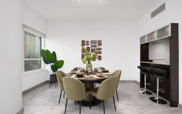 Maison Privee - Dreamy Apt with Jaw-Dropping Marina Views