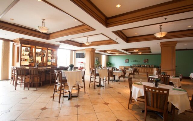 Delta Hotels by Marriott Huntington Mall