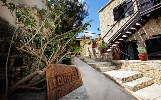 Leonidas Village Houses