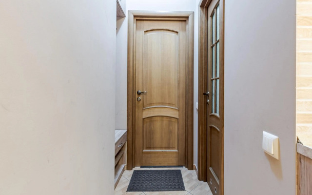 Apartment on Stavropihiiska Street 2