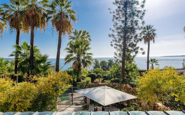 Vaneau Splendide villa vue mer avec jardin et piscine