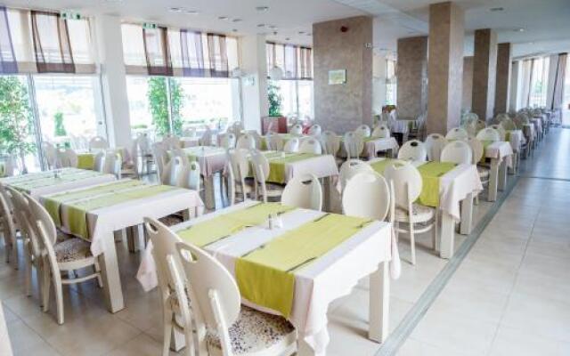 Aqua Nevis Club Hotel