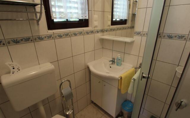 True - A2(6) in Malinska