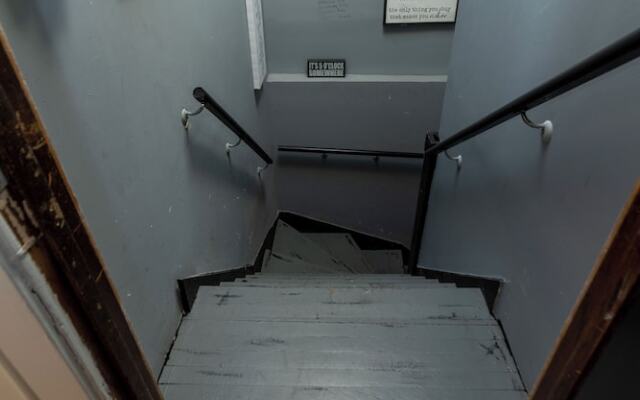 Stay 424 Hostel