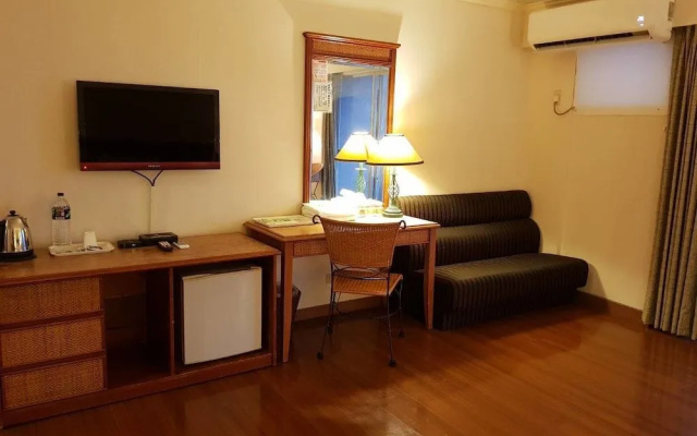 Huya Hotel