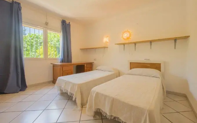 Villa Almendros 16